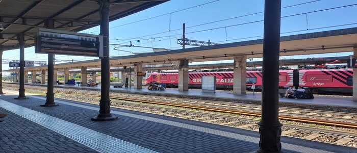 Pavia: fuga di gas nel sottopasso ferroviario, chiusa la linea Milano-Genova