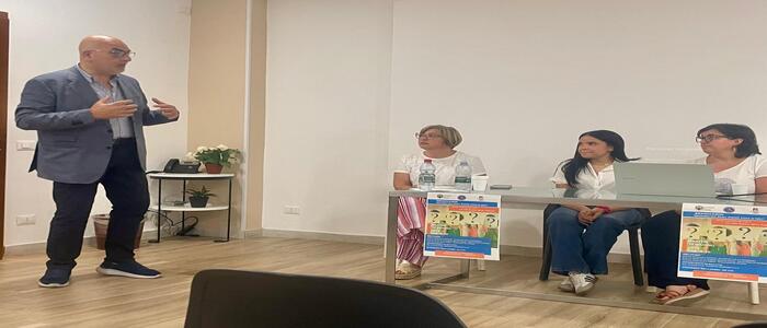 Seminario “Invisibili ma reali: Diamo voce ai NEET”