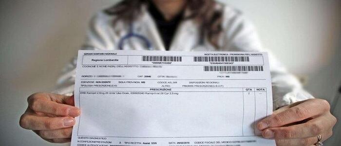 VACCINI PEDIATRICI, LA LEGGE IGNORATA: Prescrizione Obbligatoria ma Nessuno la Chiede. Chi Risponde dei Rischi?